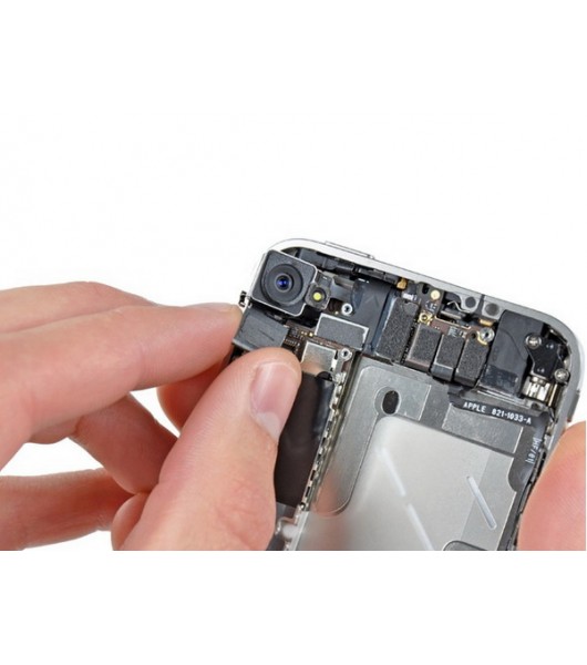 Замена задней камеры iPhone 4S
